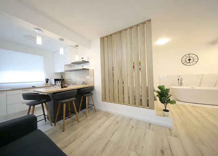 Sens Apartments